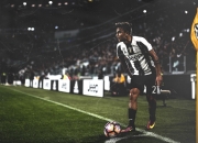 九游中国-艺术足球的盛宴，梅西的魔法如何让法国狂胜佛罗伦萨