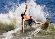 九游官网-赛场奇迹日，南非加时绝杀喀麦隆，弗拉霍维奇F1争冠战上演赛道接管