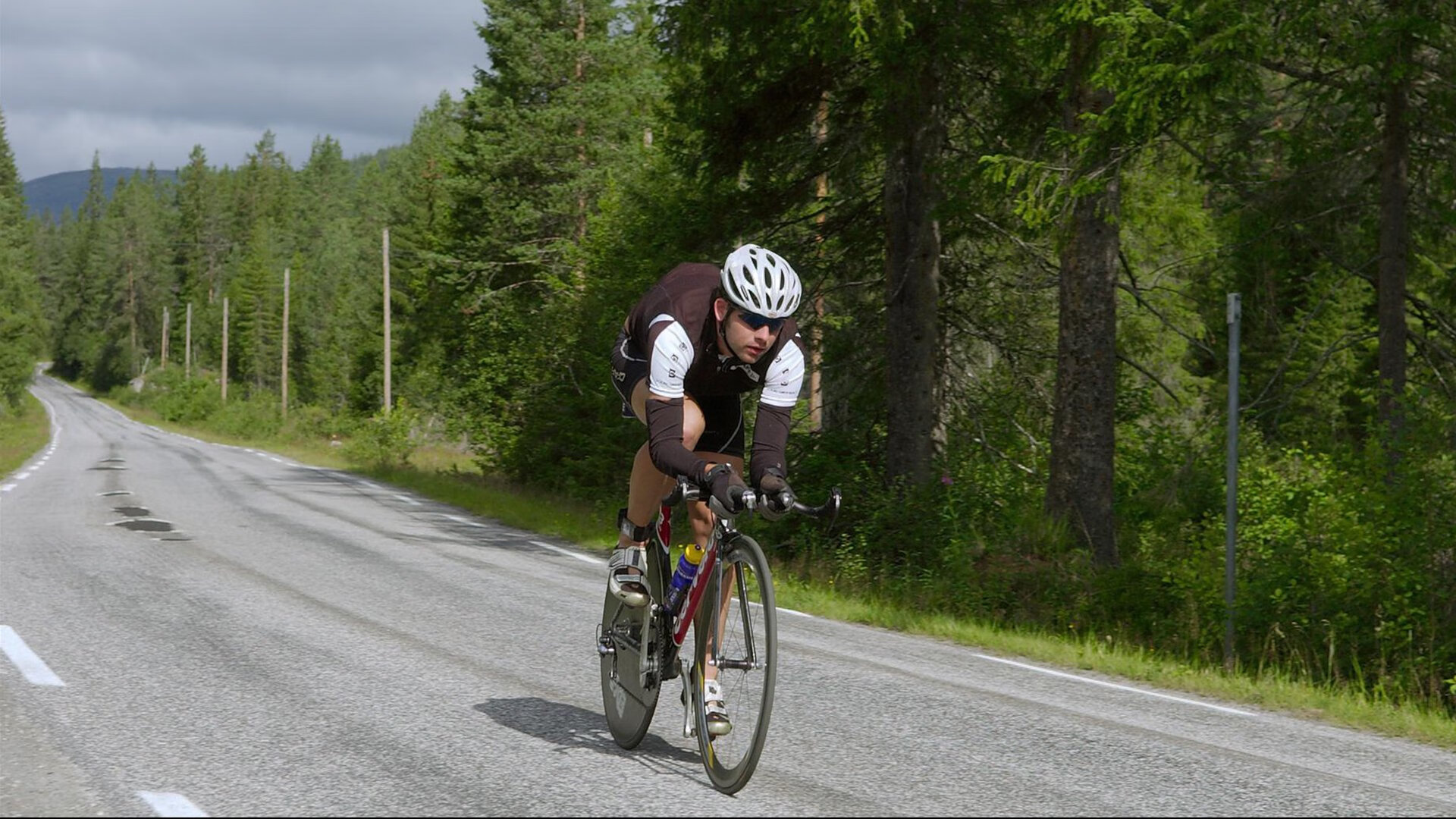 压哨绝杀与纪录之夜，克罗地亚的坚韧与伊萨克的传奇